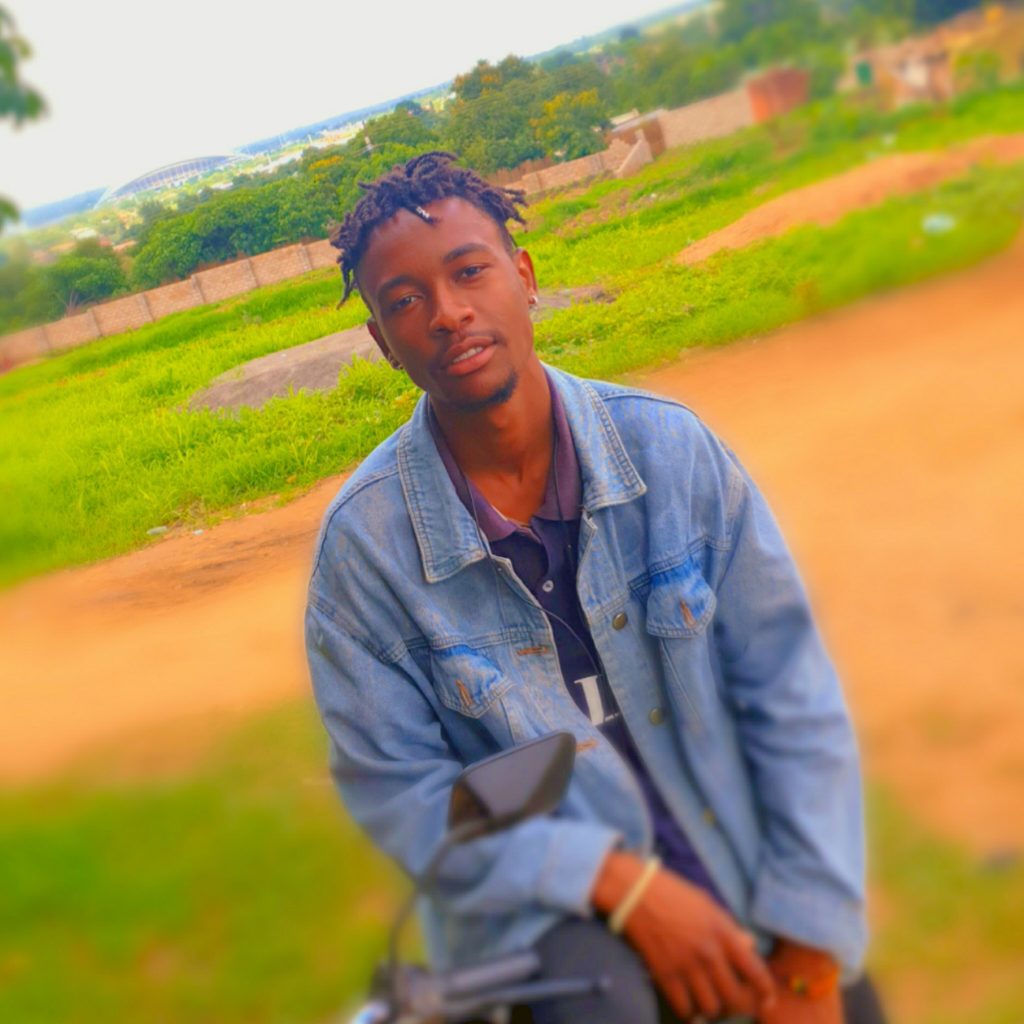 BISHOP 1800 is an R&B, soul, trap, hip hop and mainstream artist